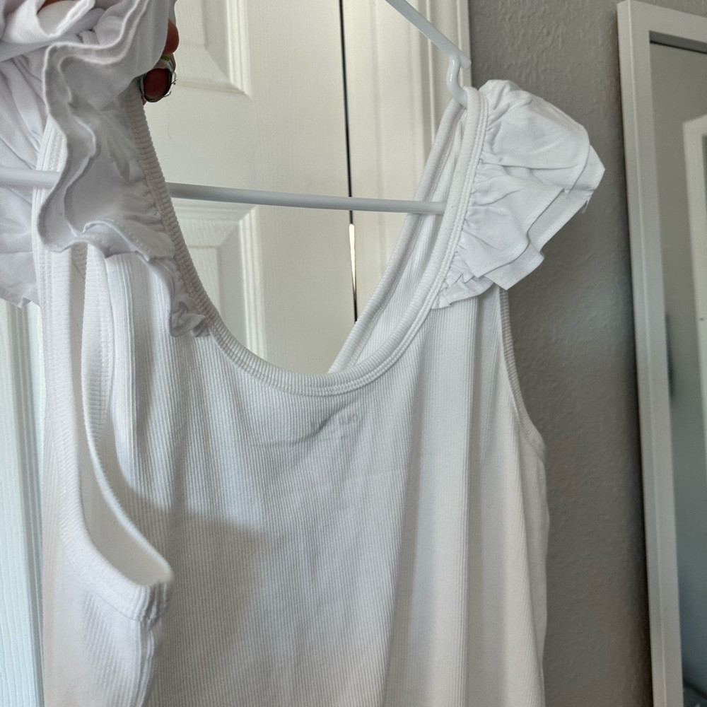White Ruffled Camisole - Picture 4 of 4